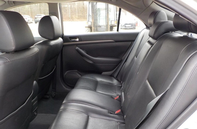 Toyota Avensis cena 10900 przebieg: 327672, rok produkcji 2008 z Sieniawa małe 232